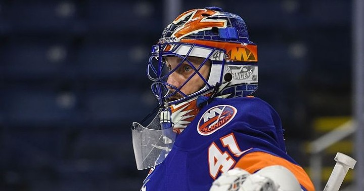 Halák prispel k triumfu Islanders nad Rangers 33 zákrokmi
